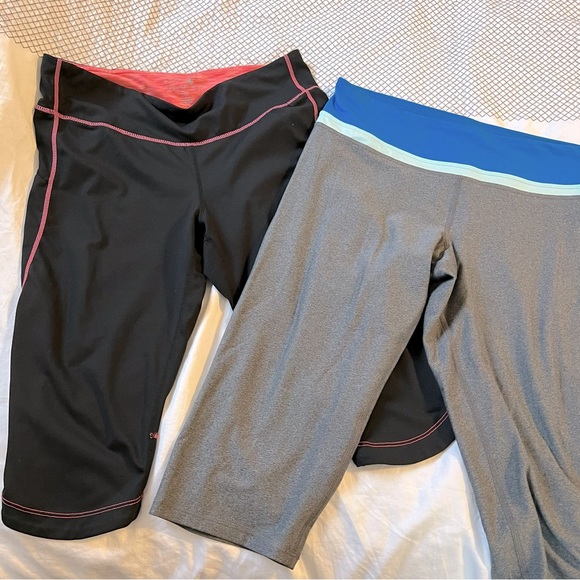 Large cropped athletic pants - Picture 1 of 5